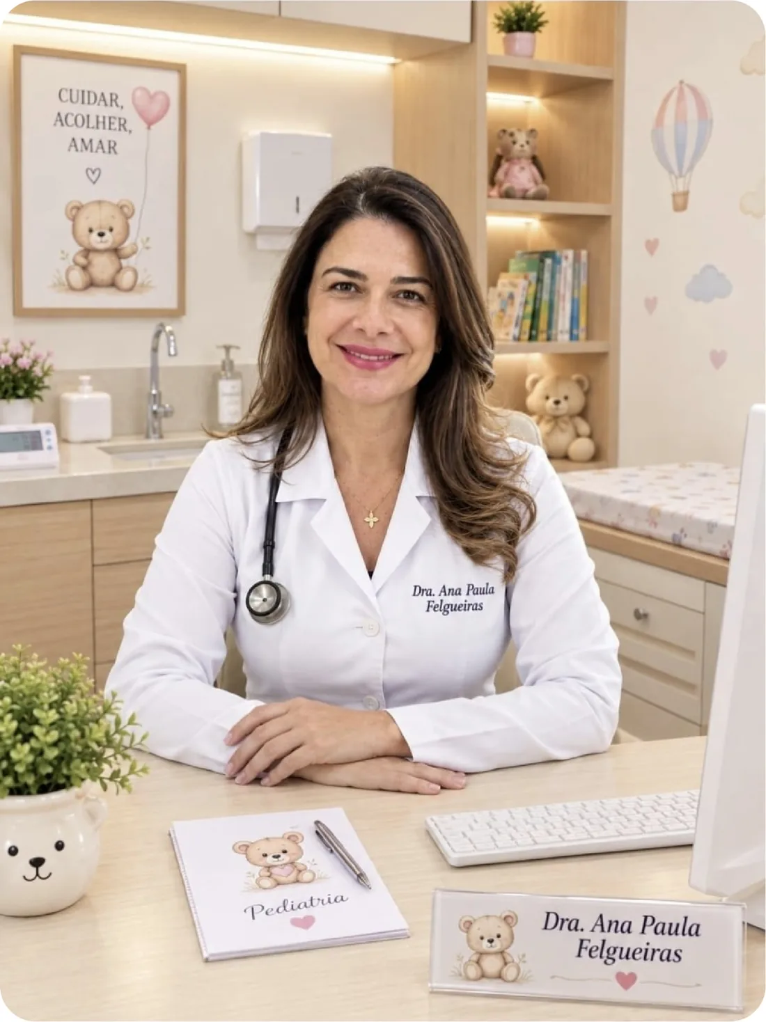 Dra. Ana Paula Felgueiras em seu consultório